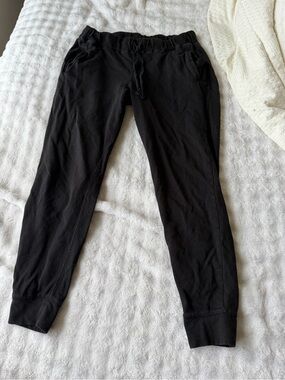 Forever 21 Black Elastic Waist Joggers